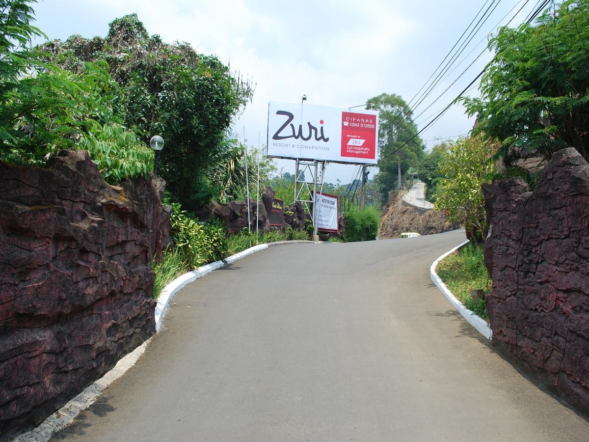 Zuri Resort Cipanas Puncak Εξωτερικό φωτογραφία