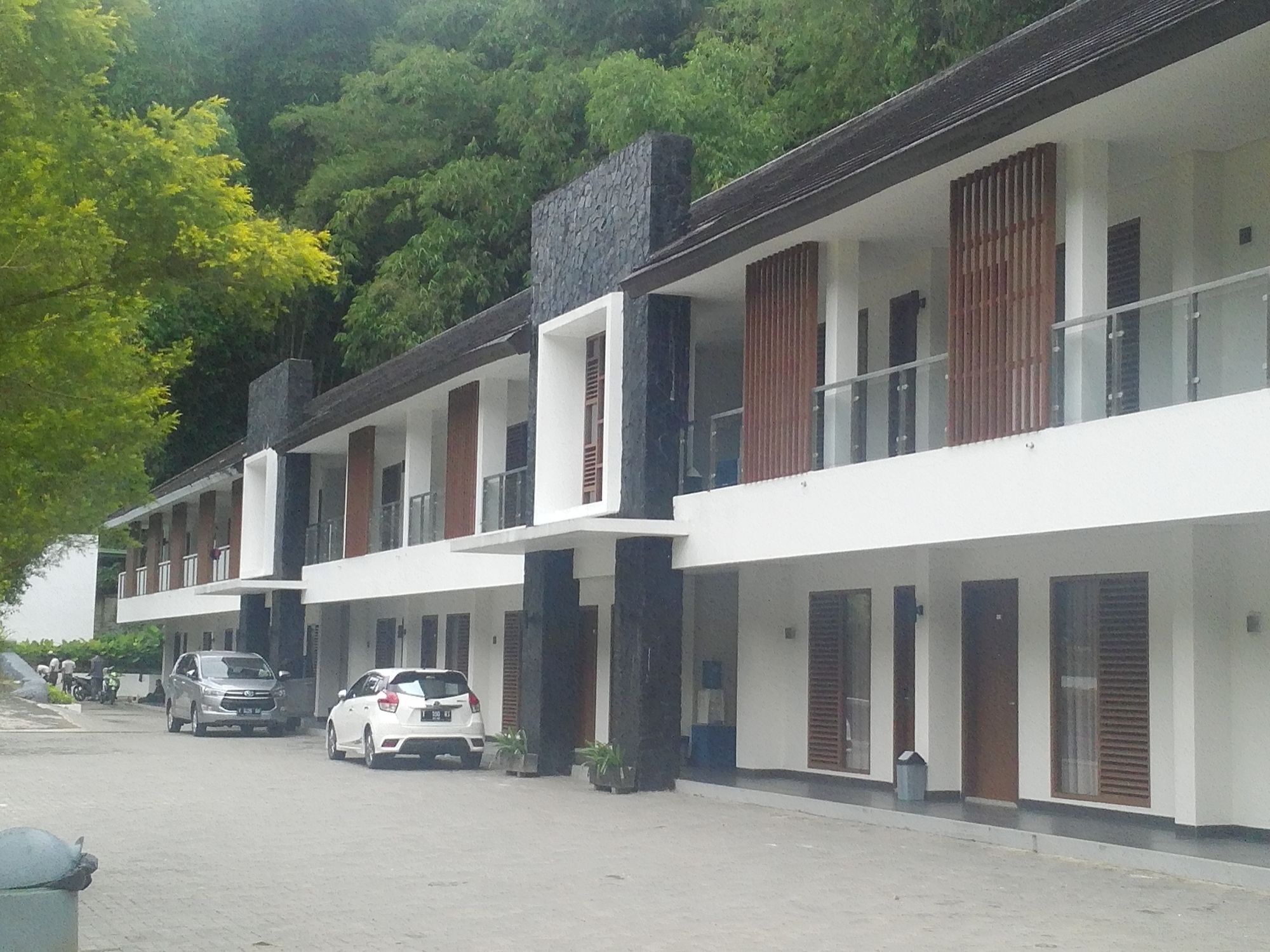 Zuri Resort Cipanas Puncak Εξωτερικό φωτογραφία