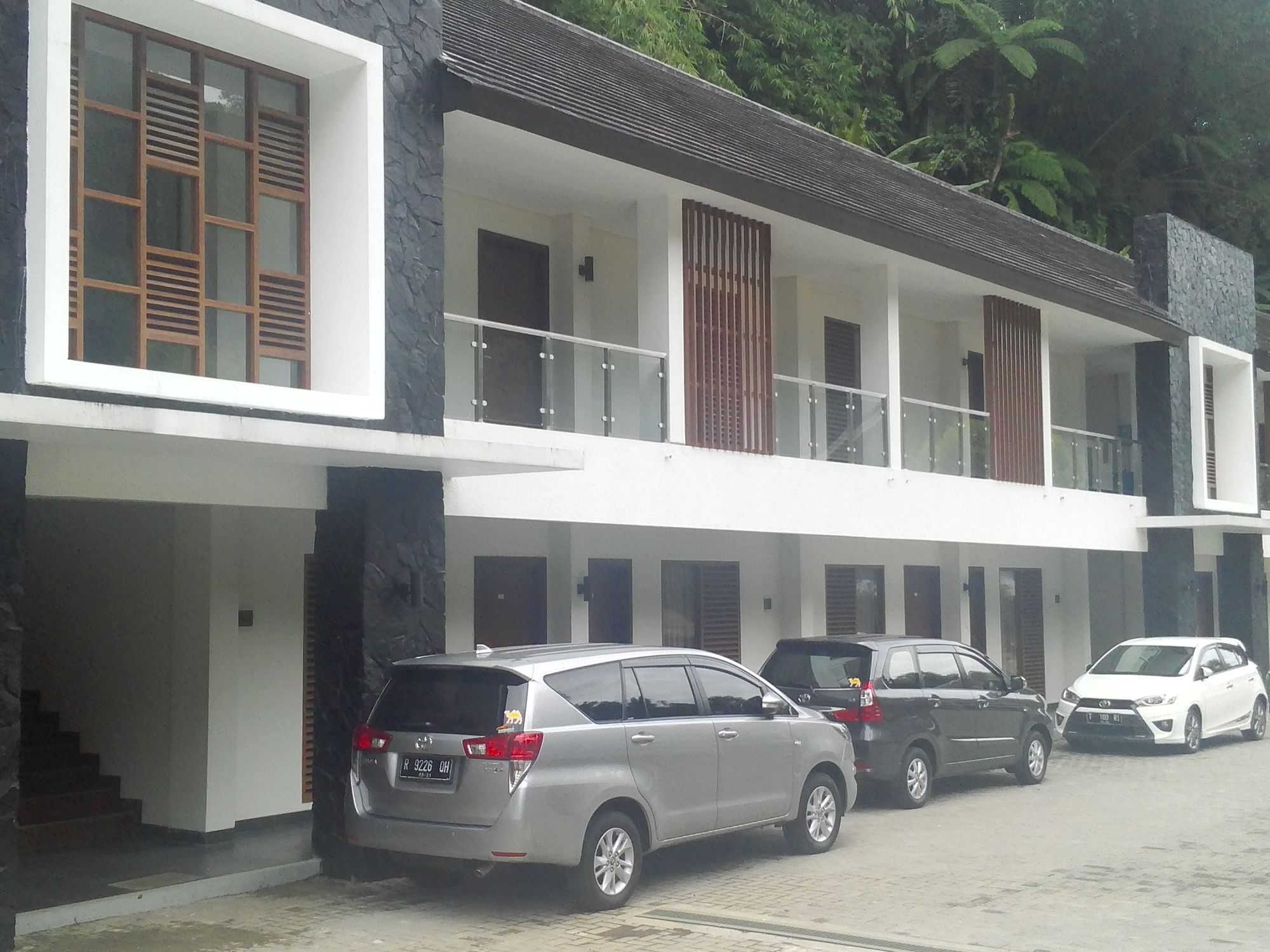 Zuri Resort Cipanas Puncak Εξωτερικό φωτογραφία