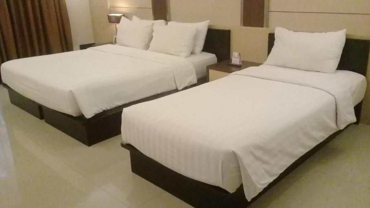 Zuri Resort Cipanas Puncak Εξωτερικό φωτογραφία